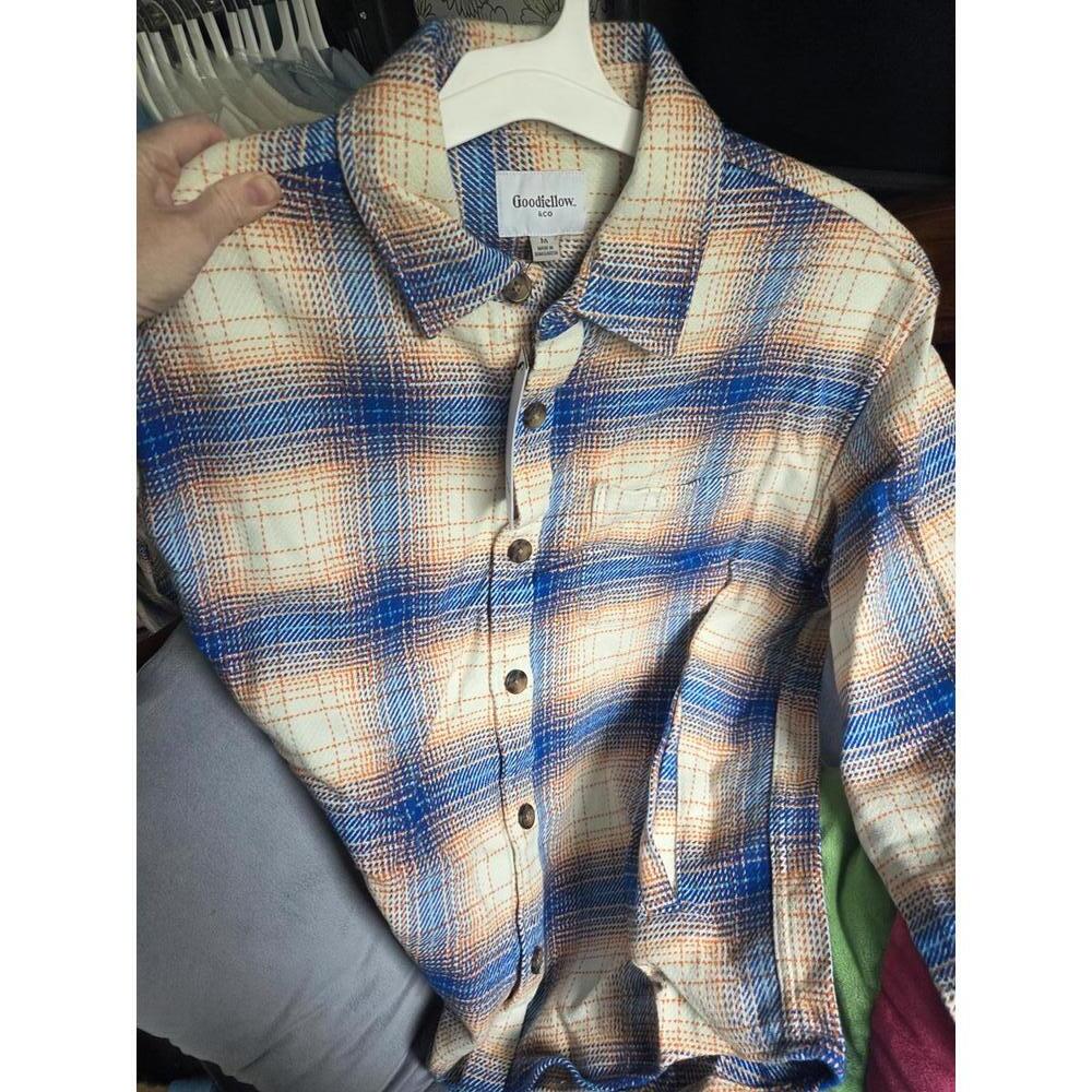 Goodfellow & Co Men's Heavyweight Standard Fit Flannel Shirt, Medium - Picture 4 of 5